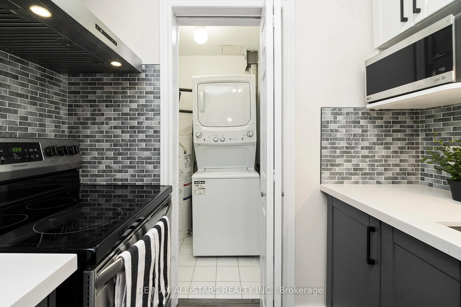 Photo 31 of Unit 211, 191 Lake Driveway, Ajax, South West — HOMEH