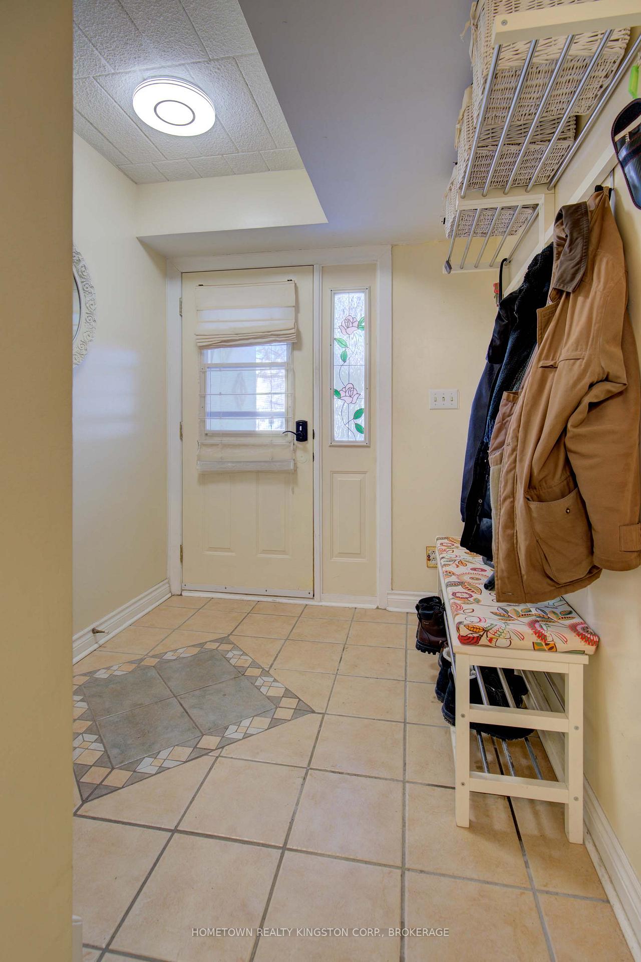 Photo 7 of Unit 6, 4427 Bath Road, Loyalist, Amherstview — HOMEH