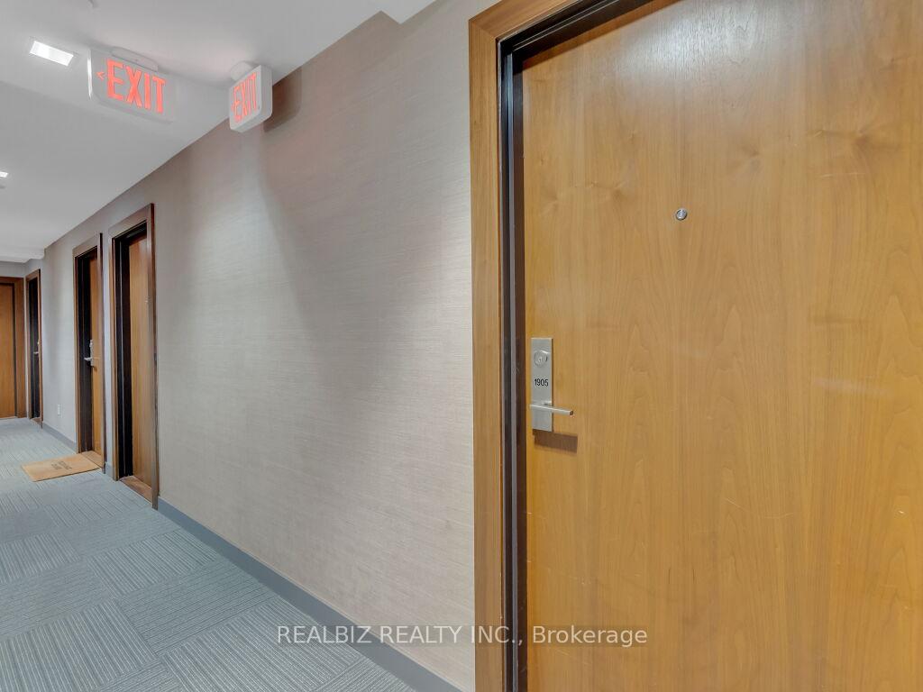 Photo 2 of Unit 1905, 8 Mercer Street, Toronto, Waterfront Communities — HOMEH