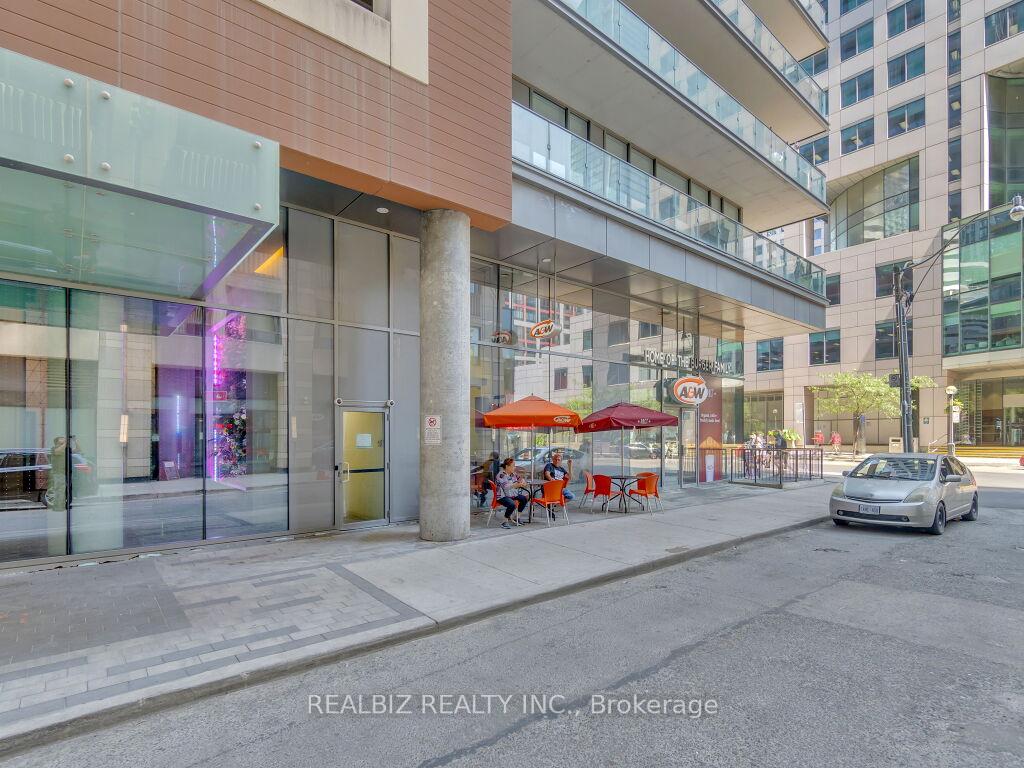 Photo 3 of Unit 1905, 8 Mercer Street, Toronto, Waterfront Communities — HOMEH