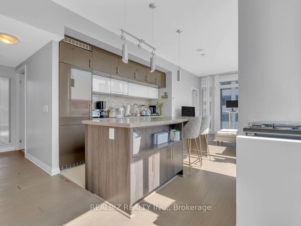 Photo 10 of Unit 1905, 8 Mercer Street, Toronto, Waterfront Communities — HOMEH