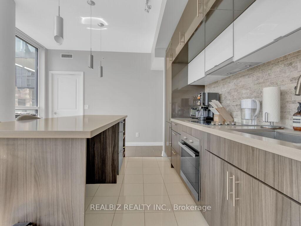 Photo 12 of Unit 1905, 8 Mercer Street, Toronto, Waterfront Communities — HOMEH