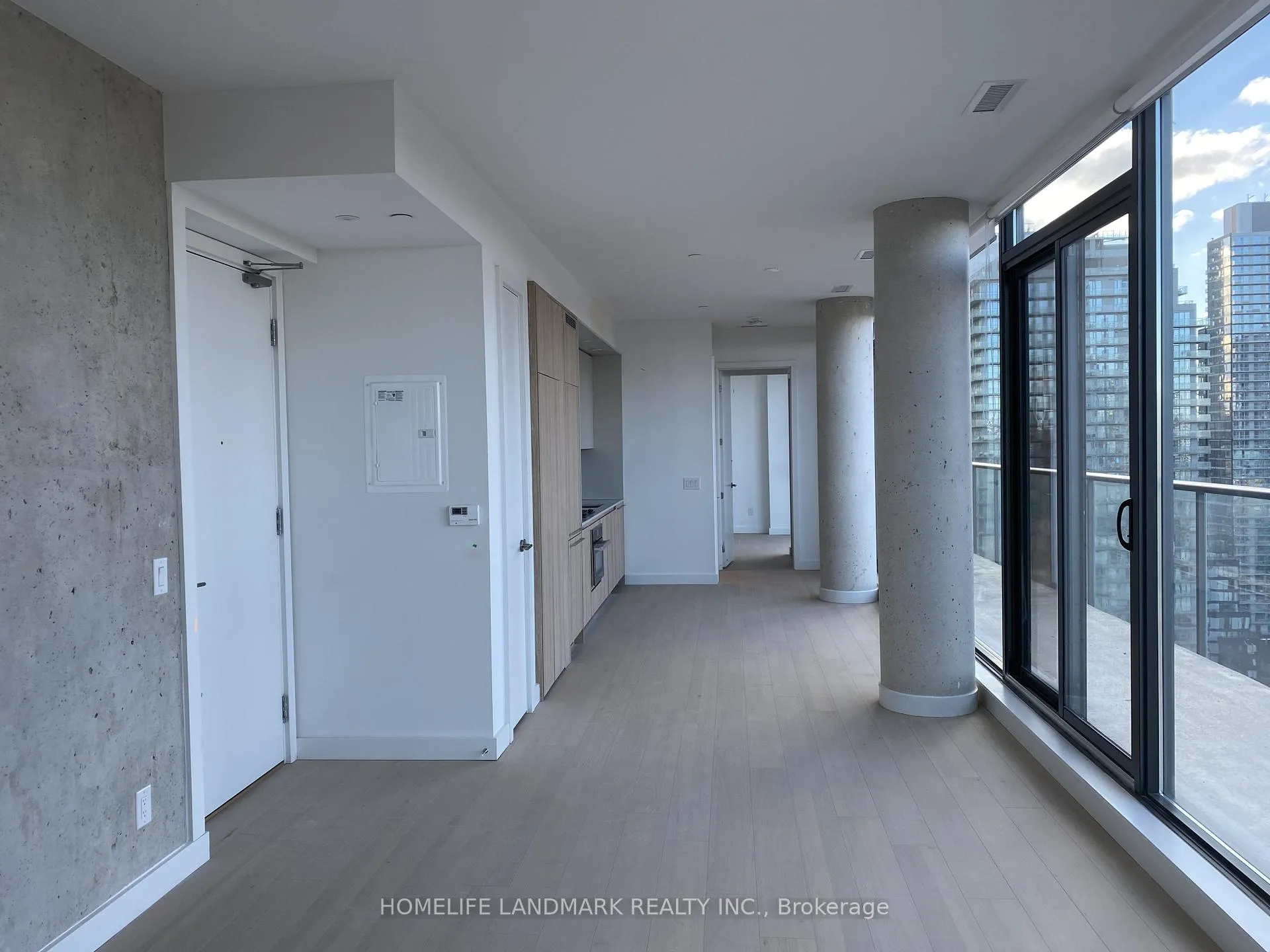 Photo 4 of Unit 2505, 81 Wellesley Street E, Toronto, Church-Yonge Corridor — HOMEH