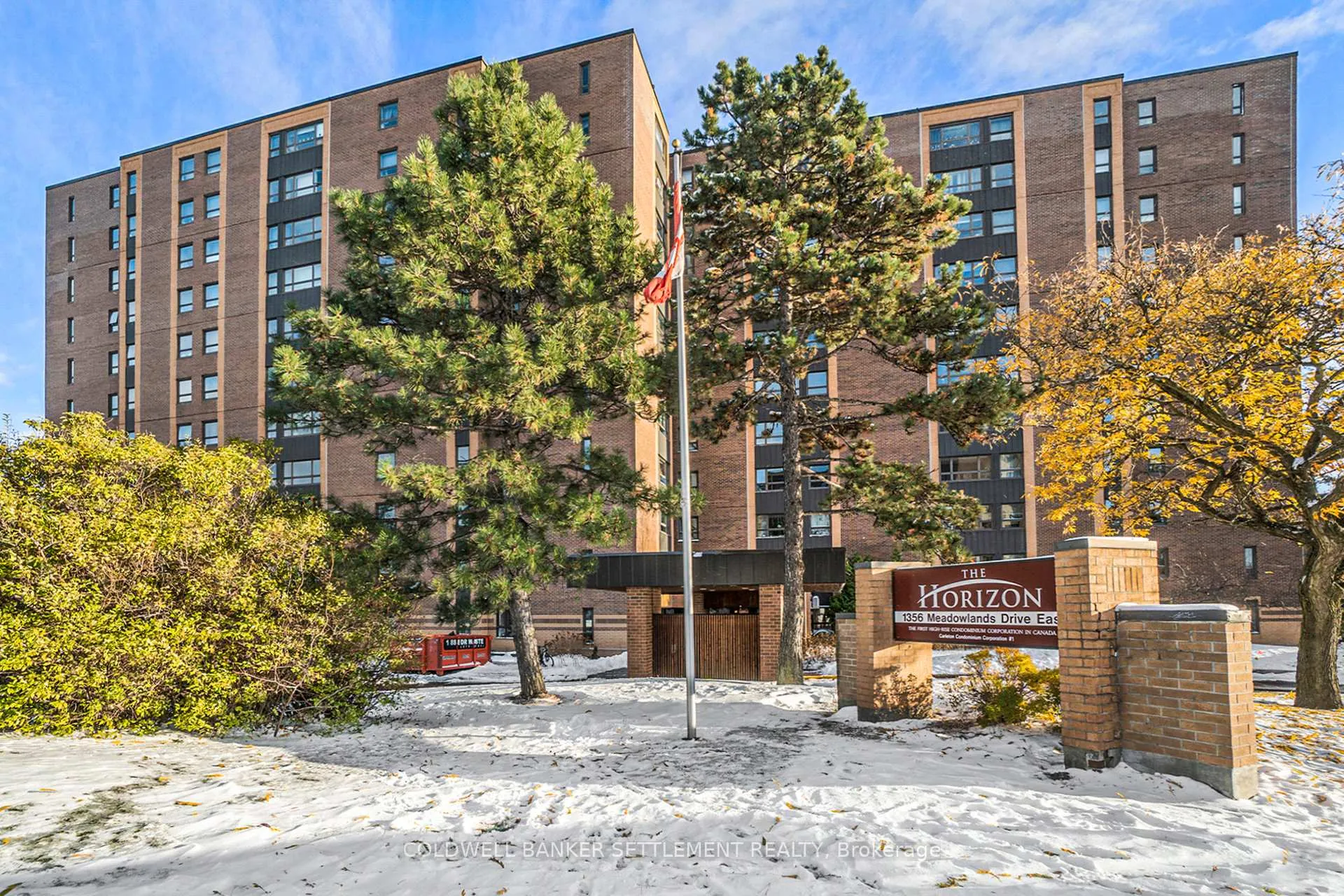 Front of Unit 705, 1356 Meadowlands Drive E