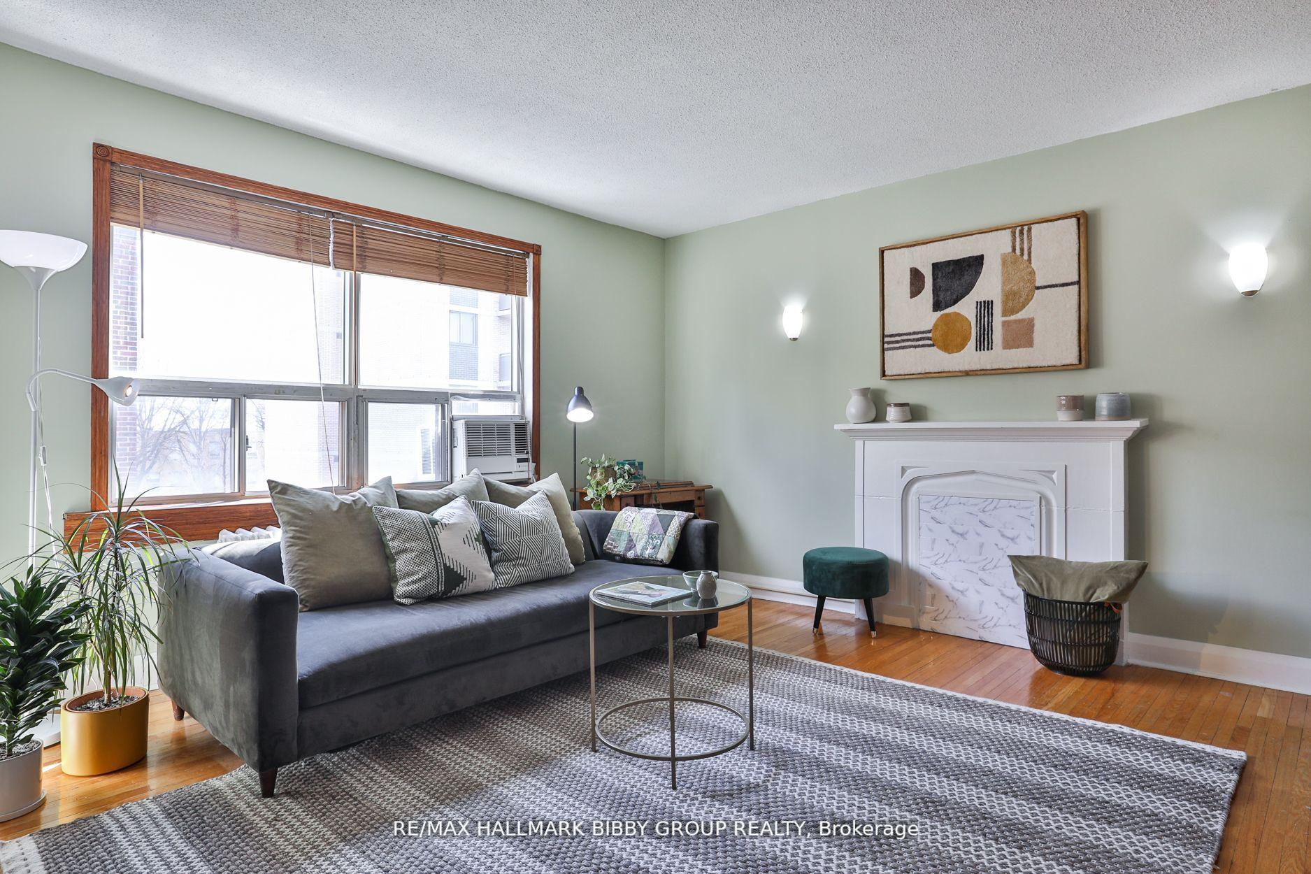 Photo 2 of Unit #404, 35 Raglan Avenue, Toronto, Humewood-Cedarvale — HOMEH