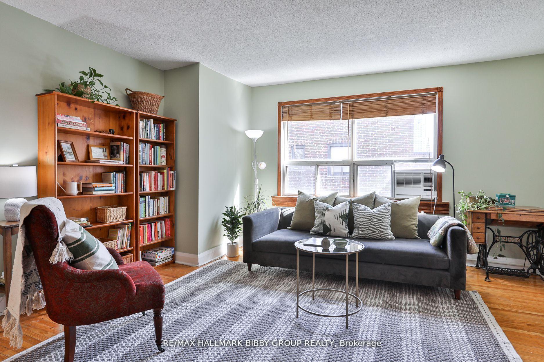 Photo 3 of Unit #404, 35 Raglan Avenue, Toronto, Humewood-Cedarvale — HOMEH
