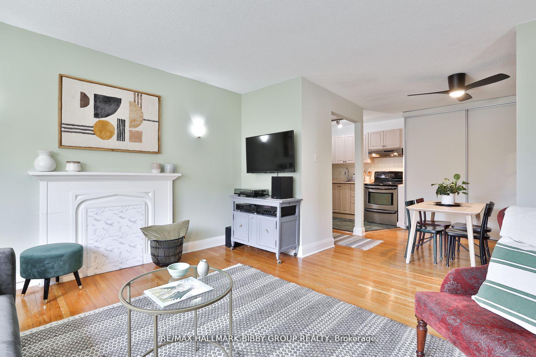 Photo 5 of Unit #404, 35 Raglan Avenue, Toronto, Humewood-Cedarvale — HOMEH