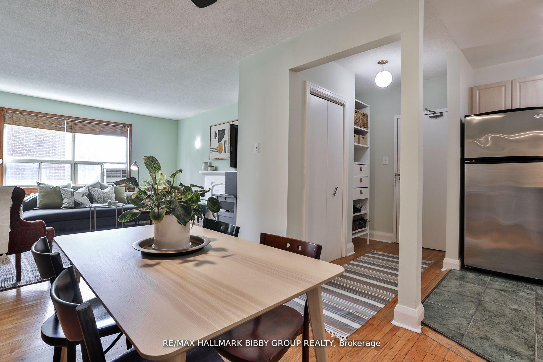 Photo 9 of Unit #404, 35 Raglan Avenue, Toronto, Humewood-Cedarvale — HOMEH
