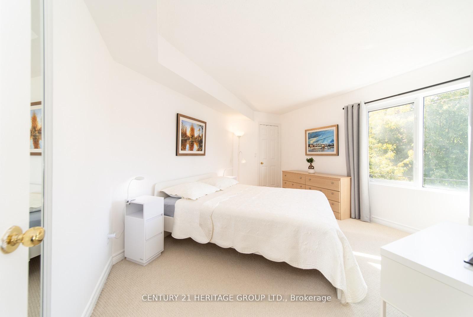 Photo 11 of Unit 303, 211 Randolph Road, Toronto, Leaside — HOMEH