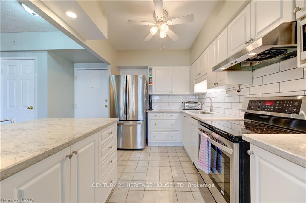 Photo 10 of Unit 109, 9 Bonheur Court, Brant, Brantford Twp — HOMEH