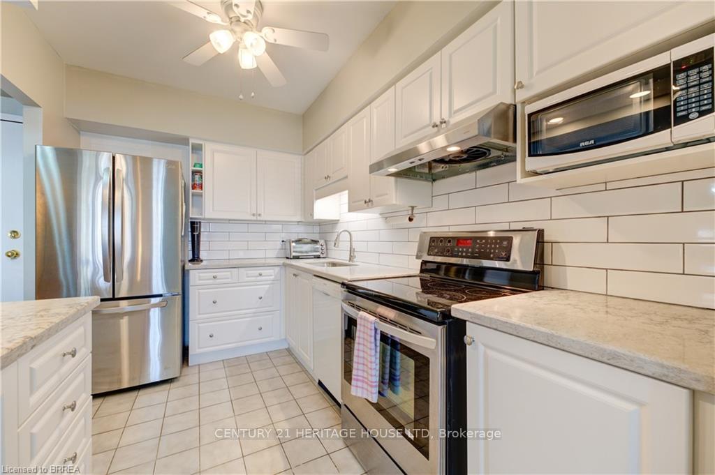 Photo 11 of Unit 109, 9 Bonheur Court, Brant, Brantford Twp — HOMEH
