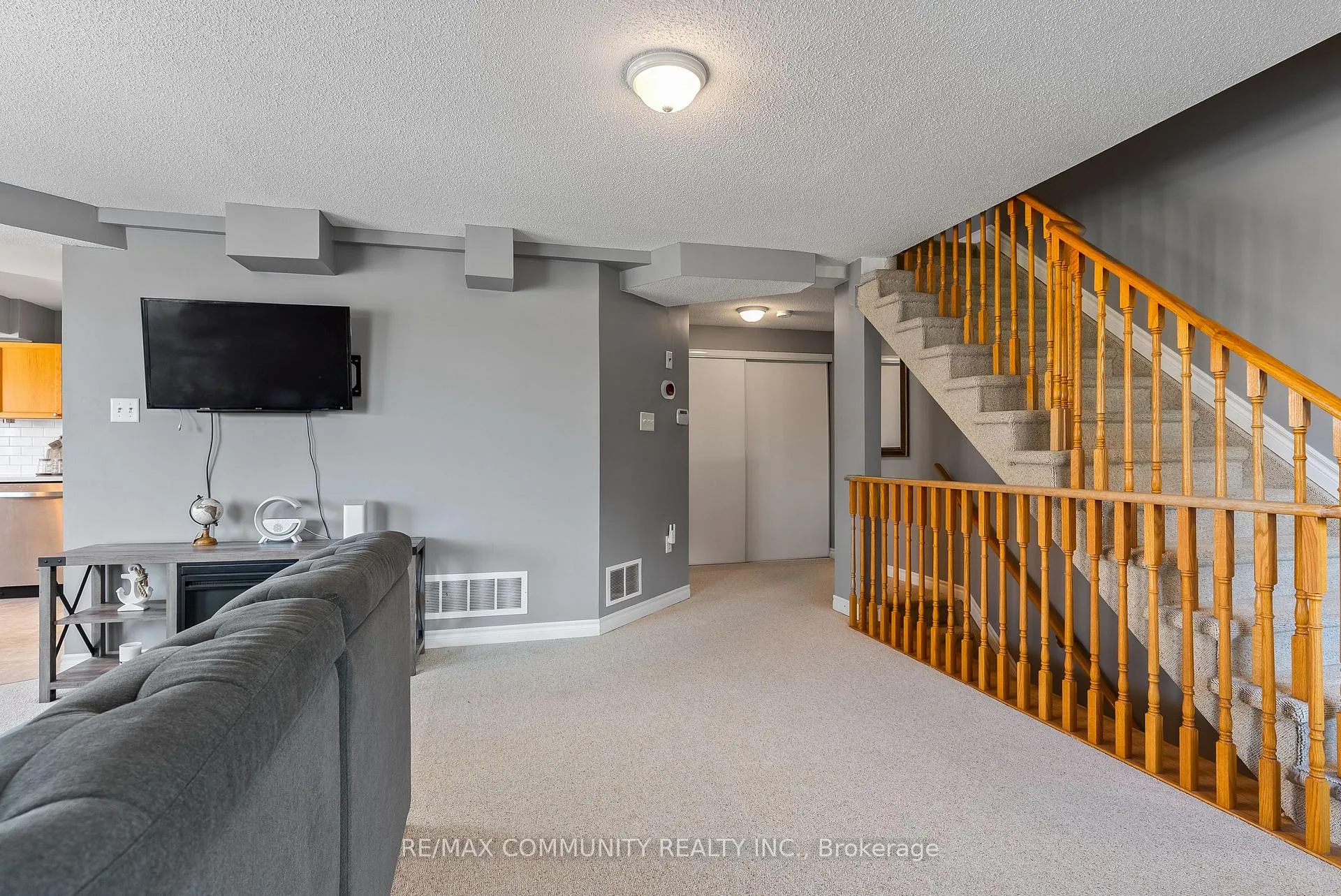 Photo 13 of Unit 2, 95 Goodwin Drive, Barrie, Painswick South — HOMEH