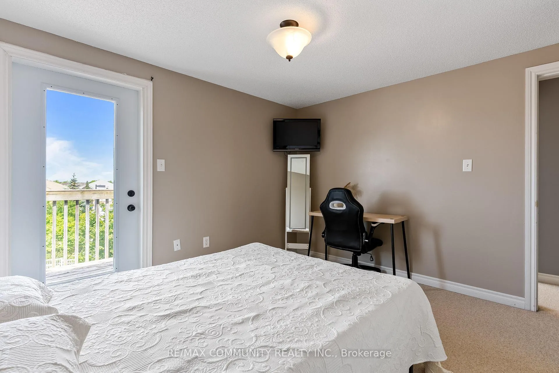 Photo 23 of Unit 2, 95 Goodwin Drive, Barrie, Painswick South — HOMEH