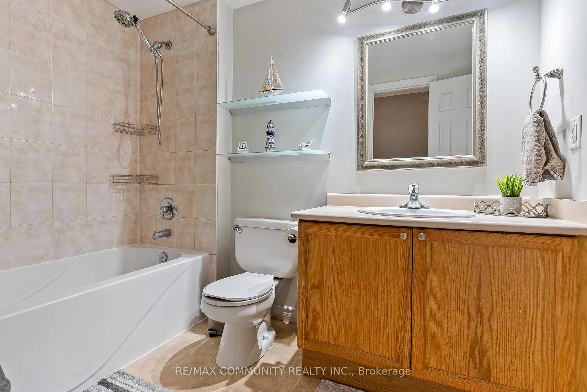 Photo 24 of Unit 2, 95 Goodwin Drive, Barrie, Painswick South — HOMEH