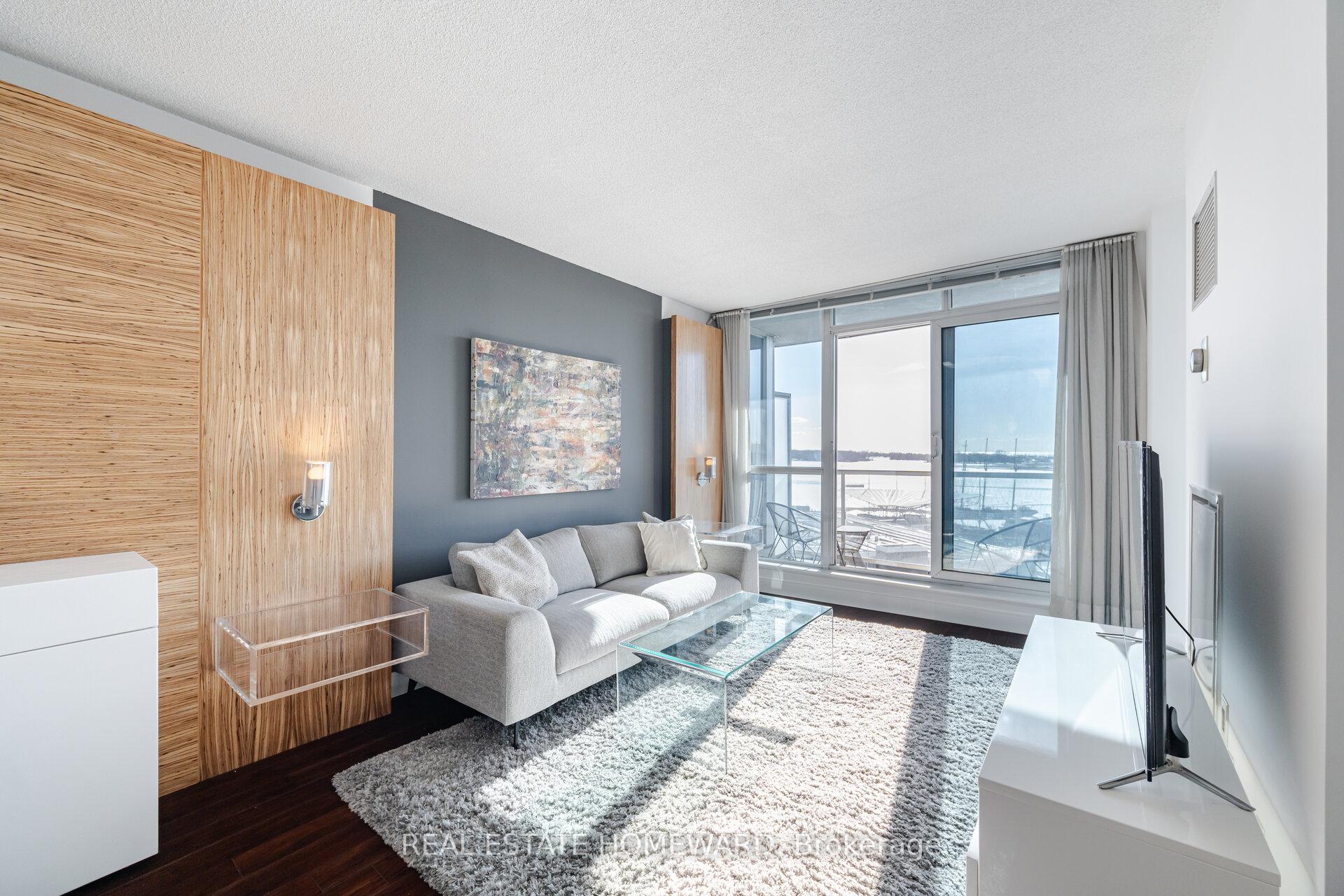 Photo 1 of Unit 909, 218 Queens Quay W, Toronto, Waterfront Communities — HOMEH