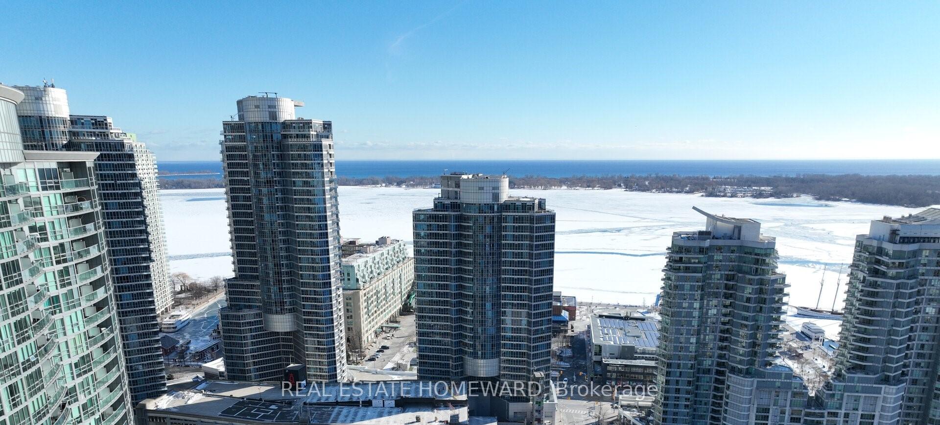 Photo 4 of Unit 909, 218 Queens Quay W, Toronto, Waterfront Communities — HOMEH