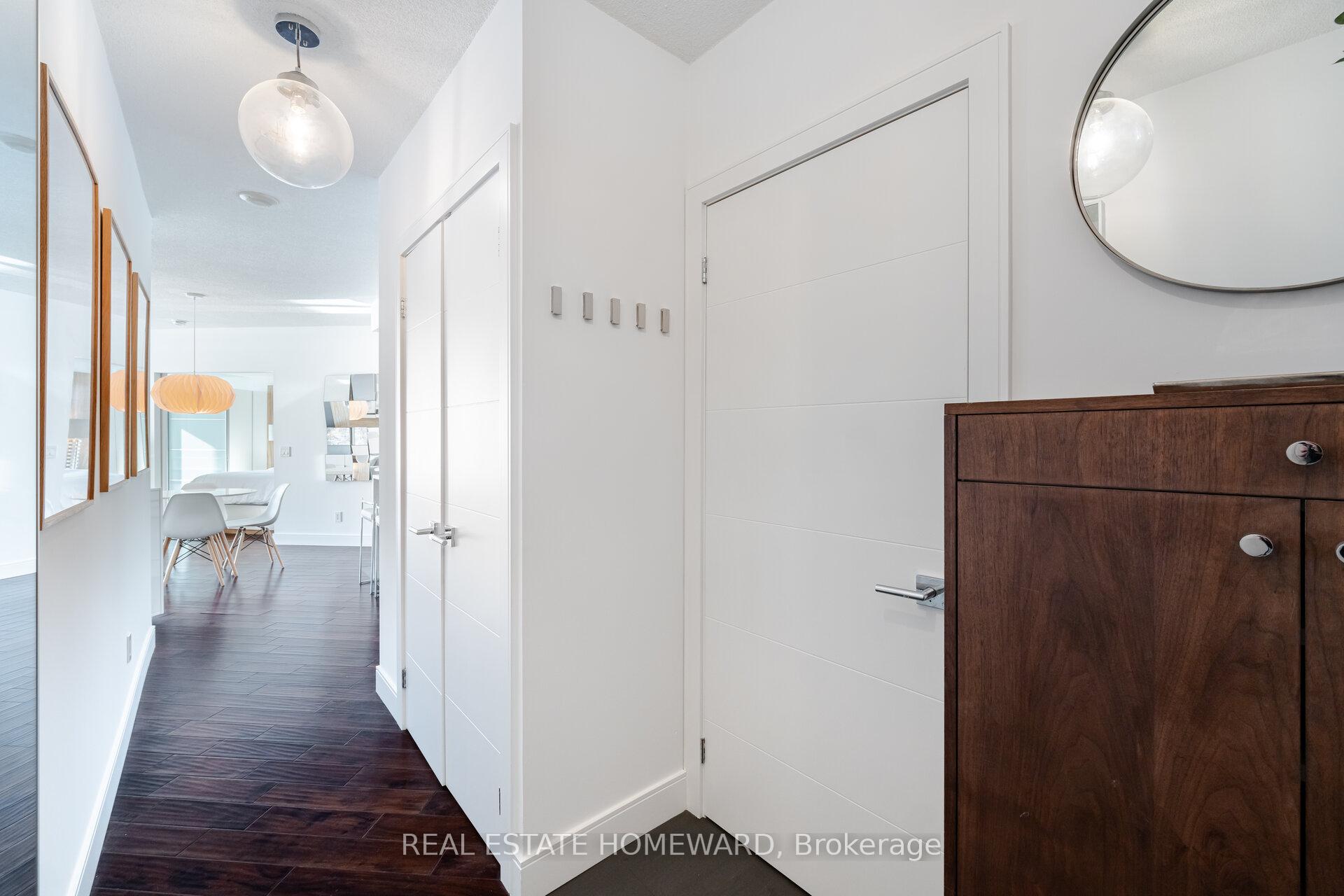 Photo 19 of Unit 909, 218 Queens Quay W, Toronto, Waterfront Communities — HOMEH