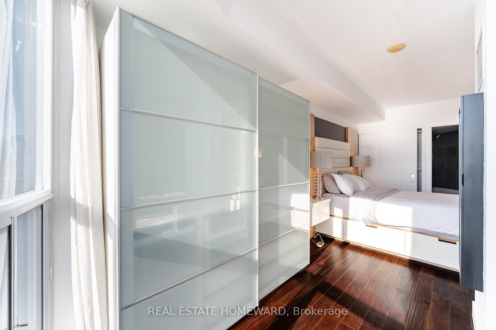 Photo 24 of Unit 909, 218 Queens Quay W, Toronto, Waterfront Communities — HOMEH
