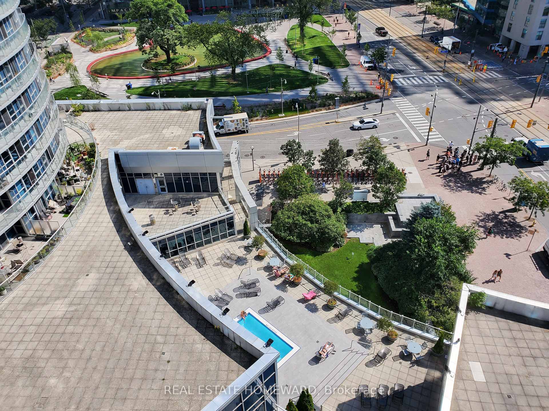 Photo 32 of Unit 909, 218 Queens Quay W, Toronto, Waterfront Communities — HOMEH