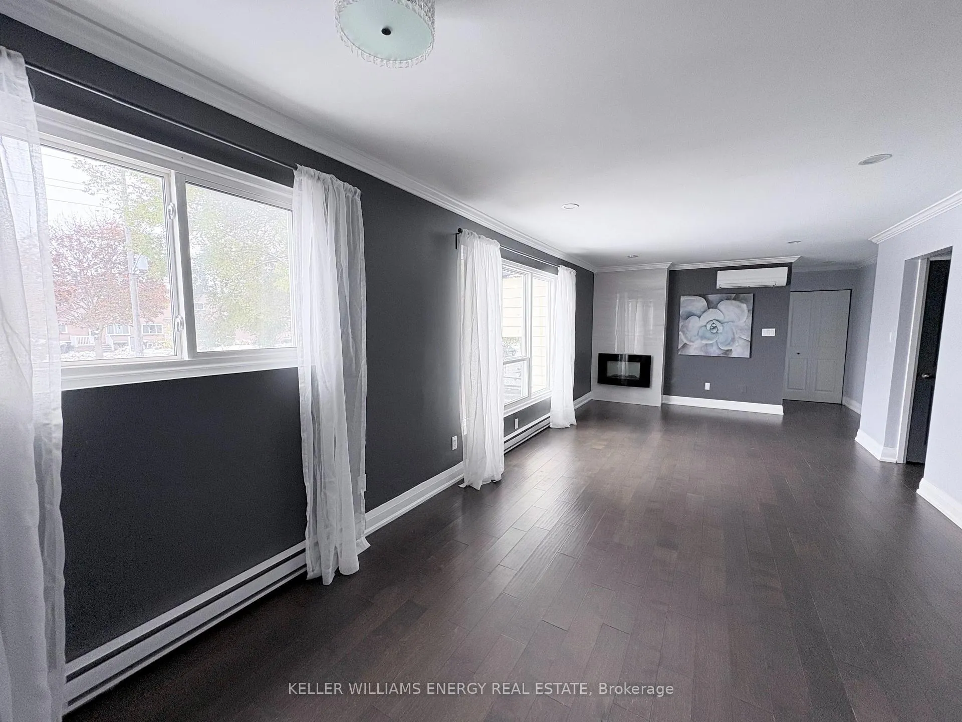 Photo 5 of Unit 1, 540 Mary Street E, Whitby, Downtown Whitby — HOMEH