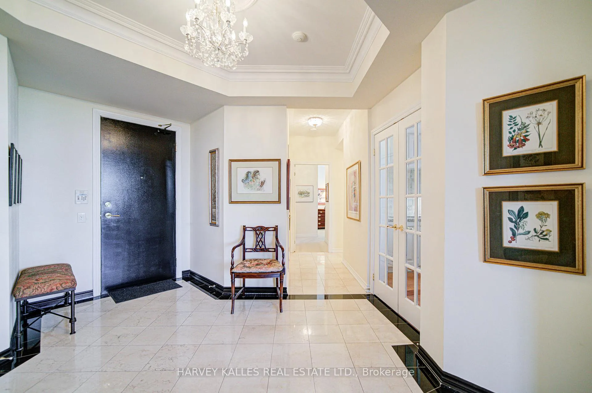 Photo 4 of Unit 404, 1 Glen Park, Toronto, Englemount-Lawrence — HOMEH