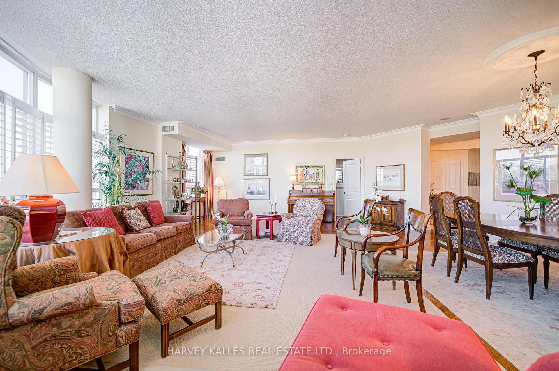 Photo 5 of Unit 404, 1 Glen Park, Toronto, Englemount-Lawrence — HOMEH