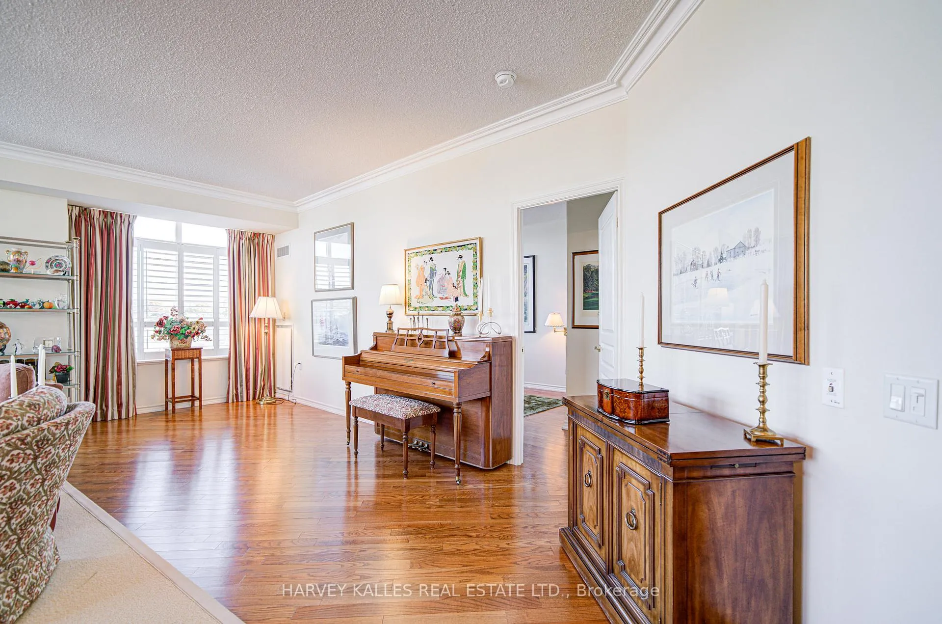 Photo 14 of Unit 404, 1 Glen Park, Toronto, Englemount-Lawrence — HOMEH