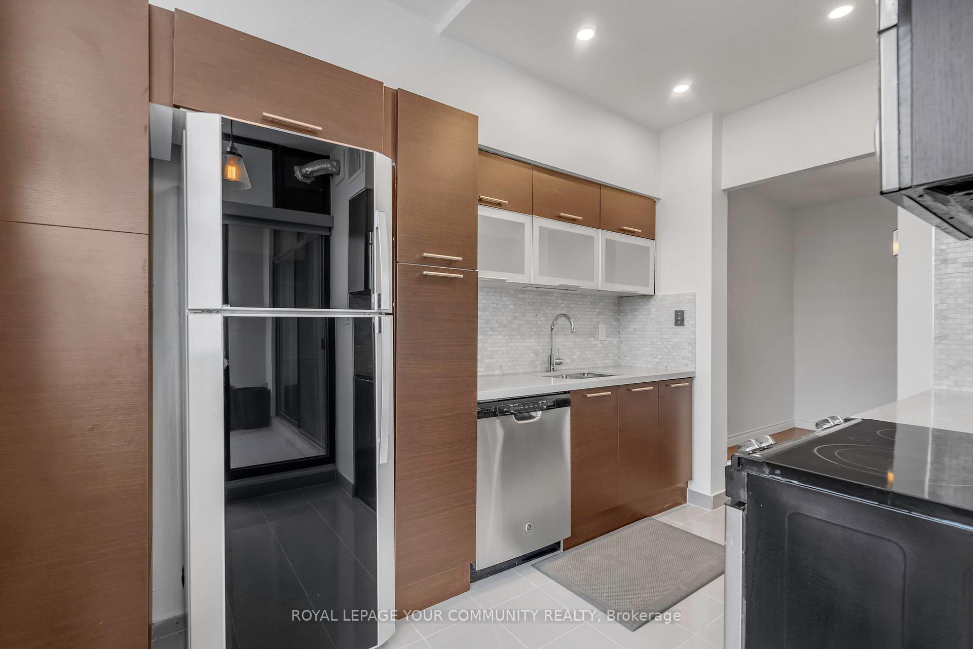 Photo 10 of Unit 1408, 86 Gloucester Street, Toronto, Church-Yonge Corridor — HOMEH