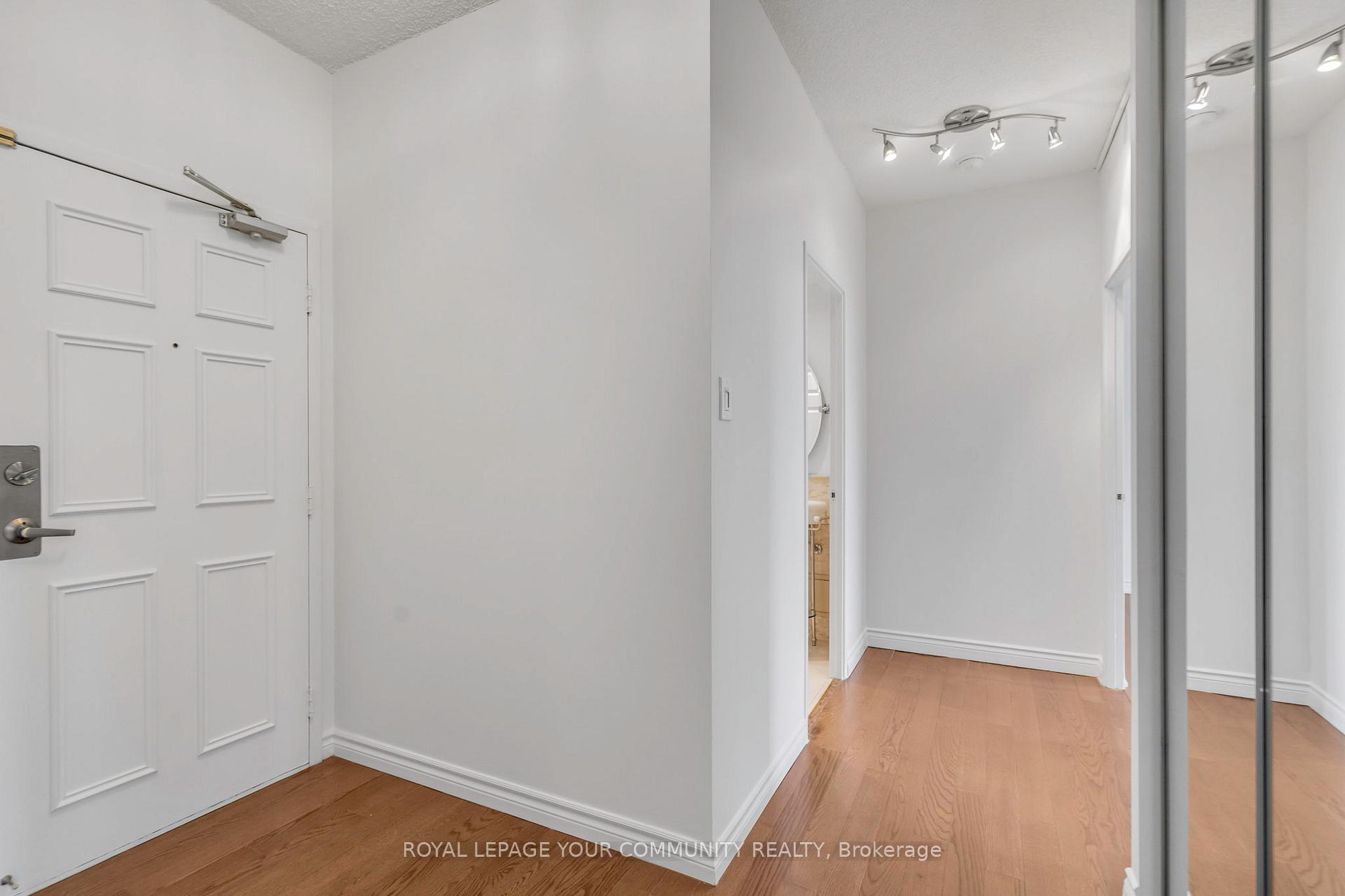 Photo 14 of Unit 1408, 86 Gloucester Street, Toronto, Church-Yonge Corridor — HOMEH