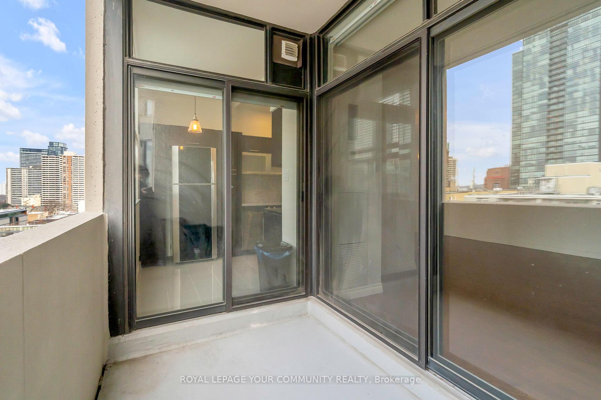 Photo 20 of Unit 1408, 86 Gloucester Street, Toronto, Church-Yonge Corridor — HOMEH