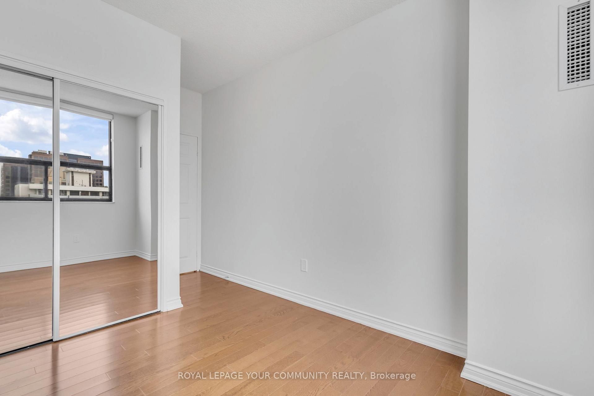 Photo 26 of Unit 1408, 86 Gloucester Street, Toronto, Church-Yonge Corridor — HOMEH