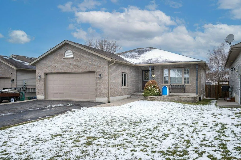 Photo 1 of 24 Stonegate Crescent, Quinte West, Frankford Ward — HOMEH