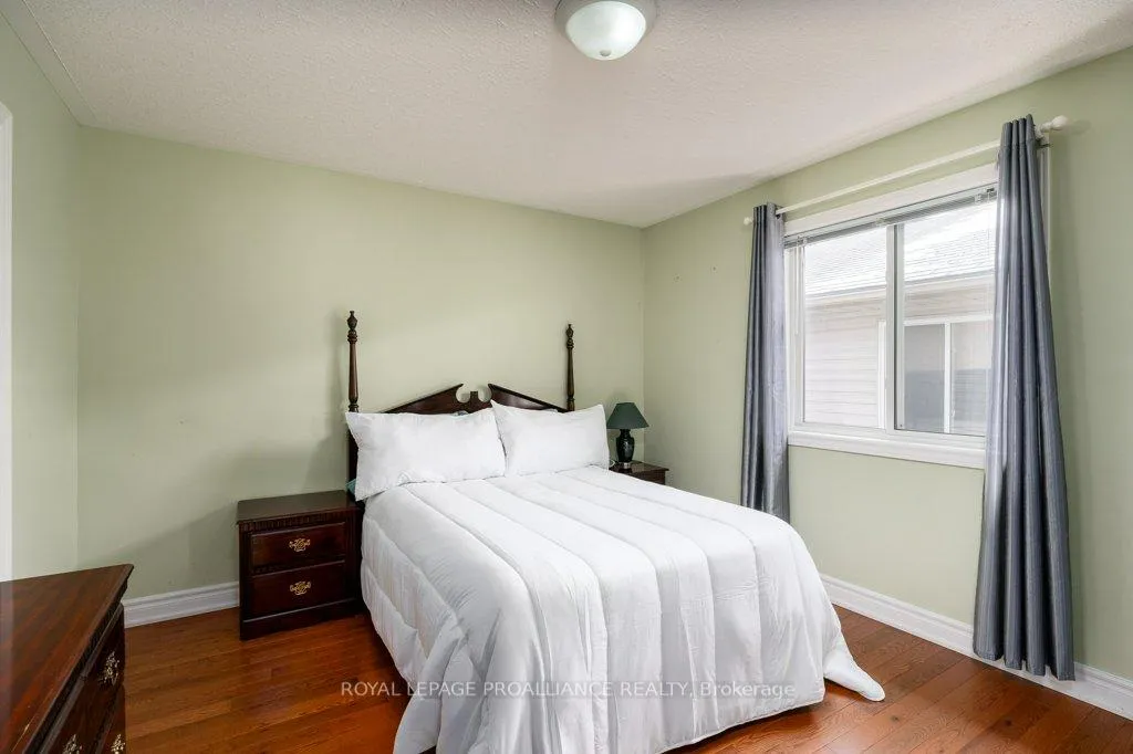 Photo 15 of 24 Stonegate Crescent, Quinte West, Frankford Ward — HOMEH