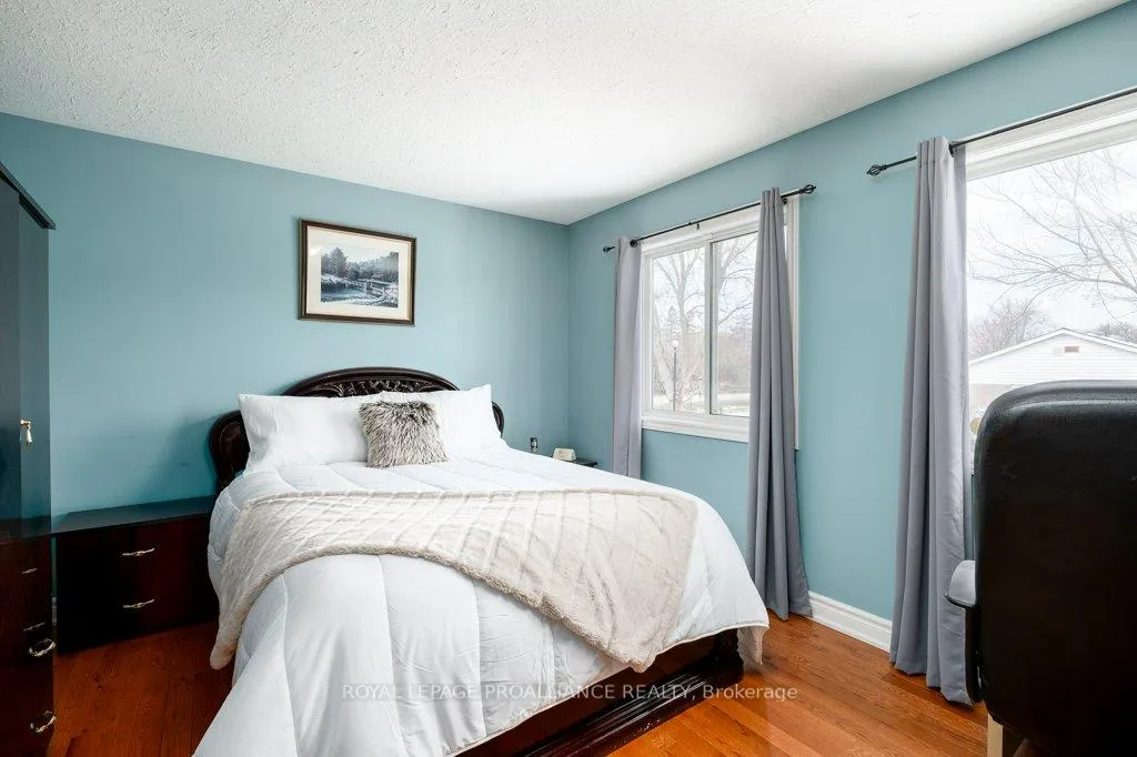 Photo 17 of 24 Stonegate Crescent, Quinte West, Frankford Ward — HOMEH
