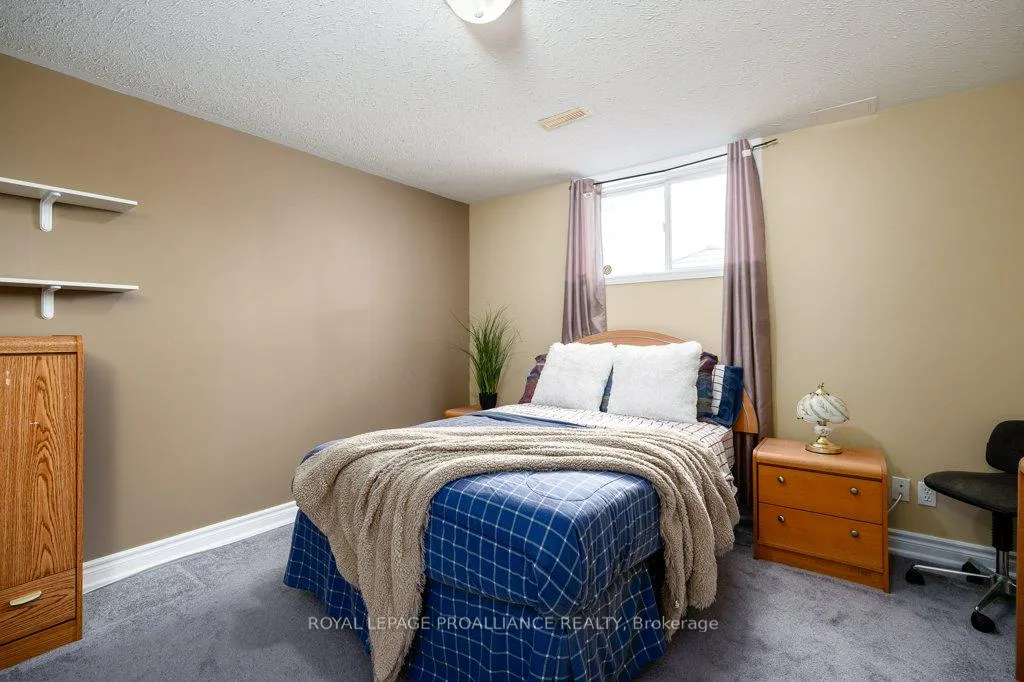 Photo 25 of 24 Stonegate Crescent, Quinte West, Frankford Ward — HOMEH