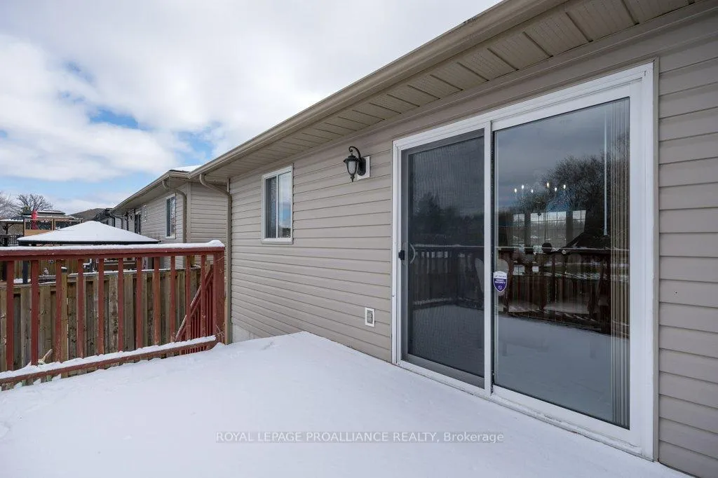Photo 32 of 24 Stonegate Crescent, Quinte West, Frankford Ward — HOMEH