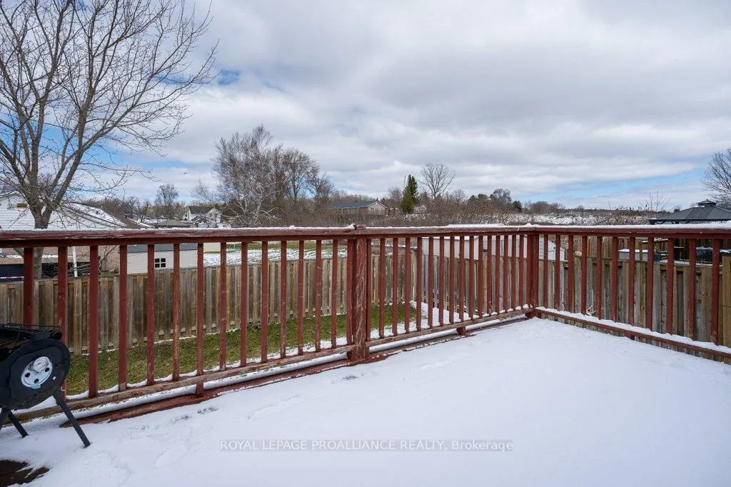 Photo 33 of 24 Stonegate Crescent, Quinte West, Frankford Ward — HOMEH