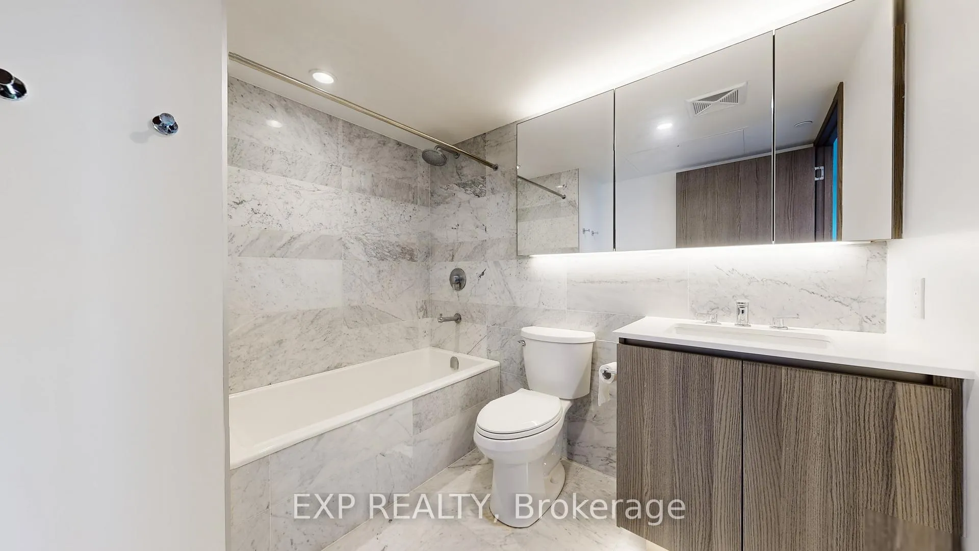 Photo 28 of Unit 615, 17 Bathurst Street S, Toronto, Waterfront Communities — HOMEH