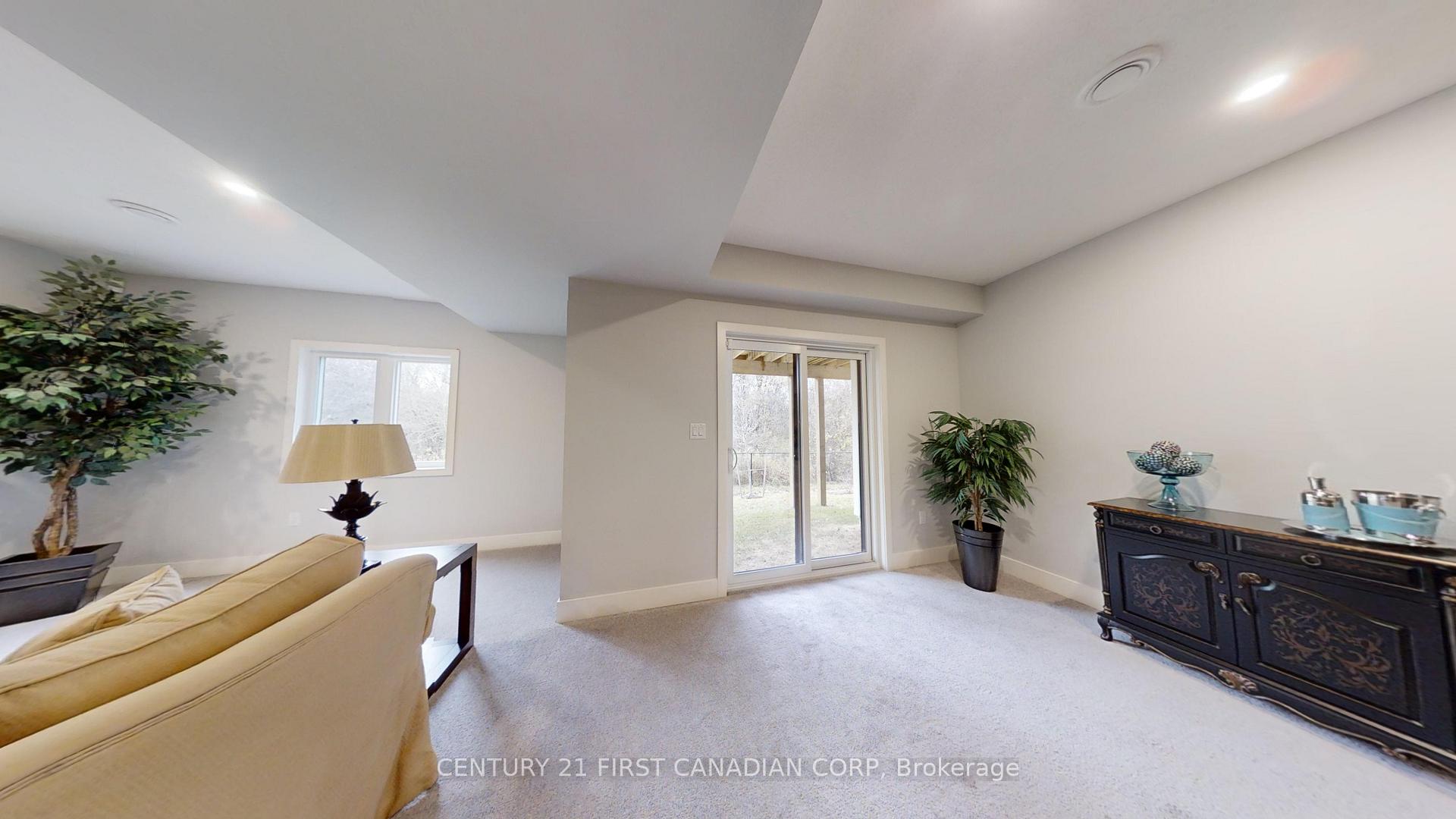 Photo 14 of Unit 21, 1960 Evans Boulevard, London, South U — HOMEH