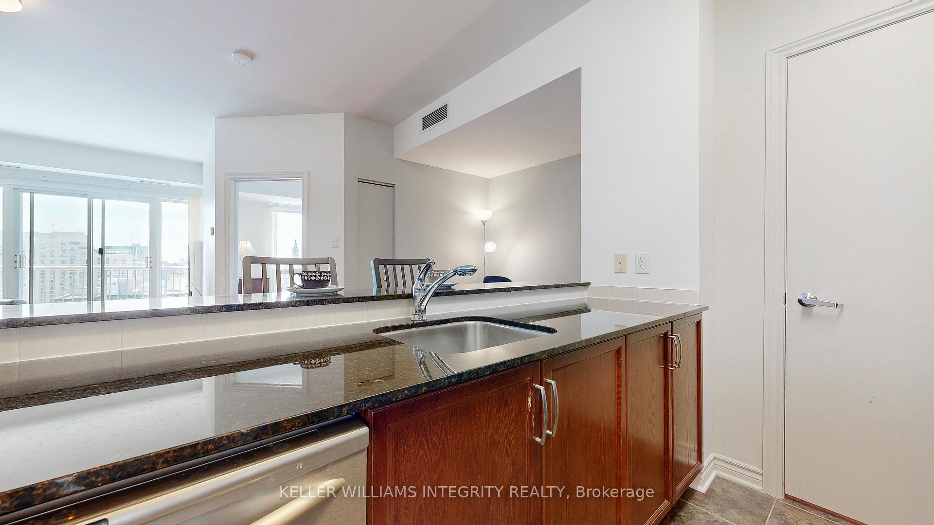 Photo 10 of Unit 2005, 200 Rideau Street, Ottawa, Sandy Hill — HOMEH
