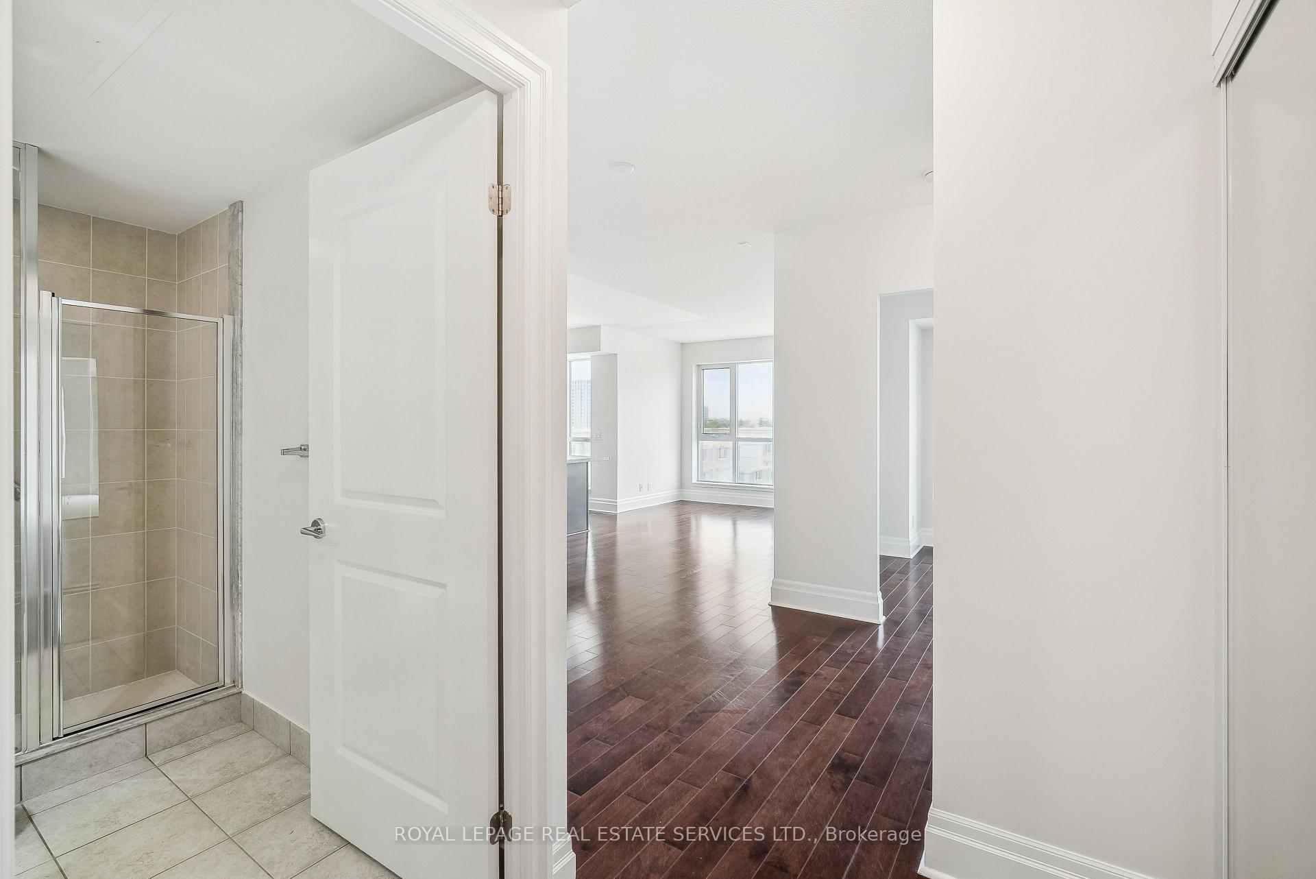 Photo 5 of Unit 511, 21 Upper Duke Crescent, Markham, Unionville — HOMEH