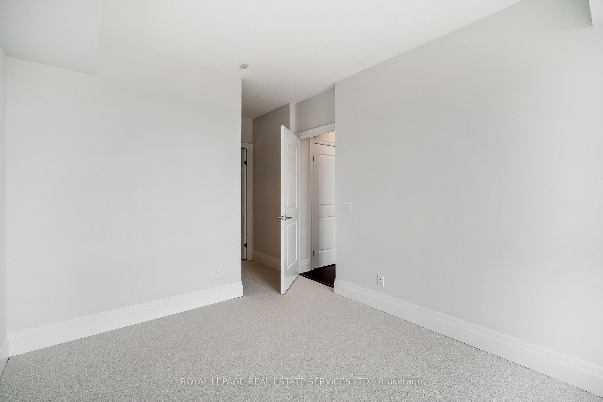 Photo 16 of Unit 511, 21 Upper Duke Crescent, Markham, Unionville — HOMEH