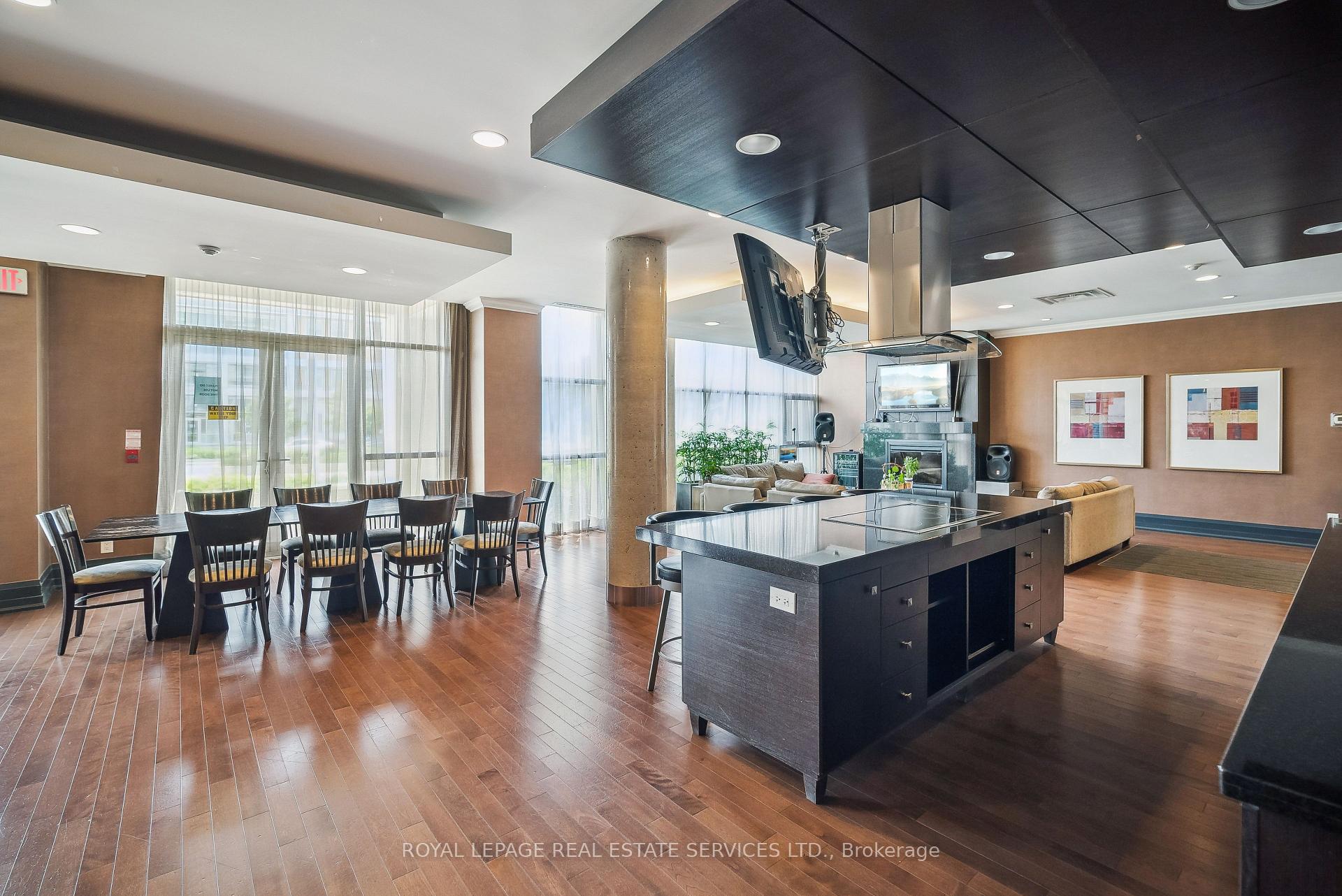 Photo 31 of Unit 511, 21 Upper Duke Crescent, Markham, Unionville — HOMEH