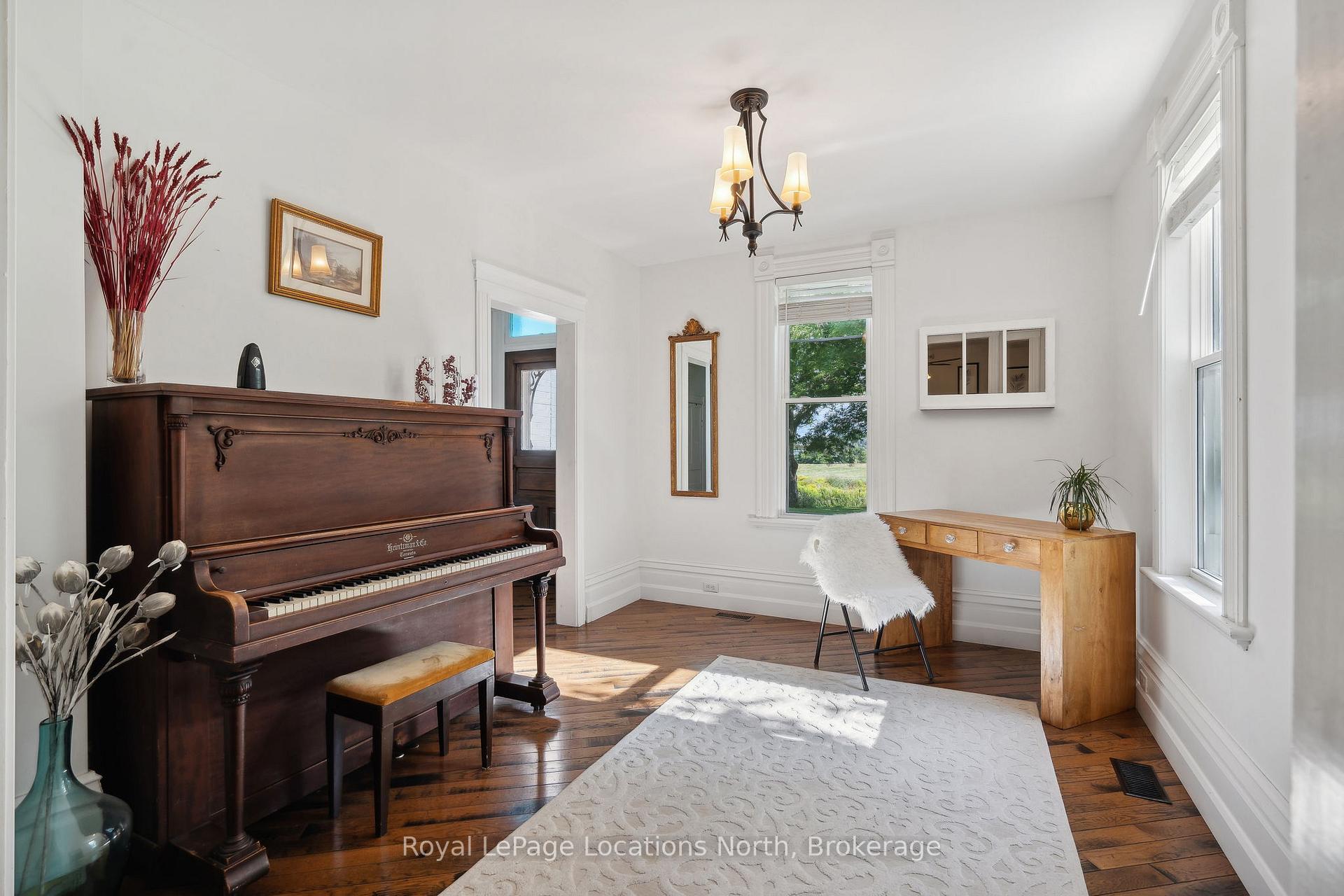 Photo 19 of 2605 County 42 Road, Clearview, Rural Clearview — HOMEH
