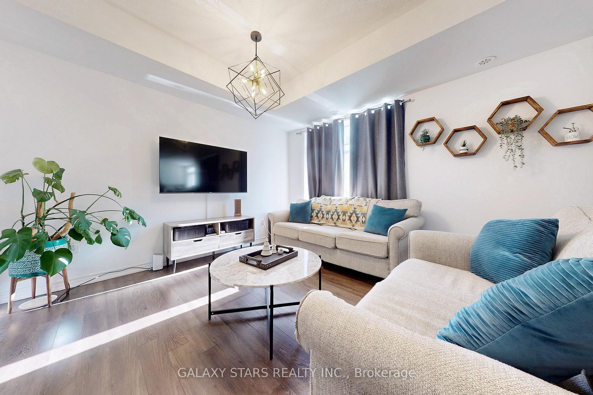 Photo 2 of Unit 102, 2429 Nantucket Chase, Pickering, Duffin Heights — HOMEH