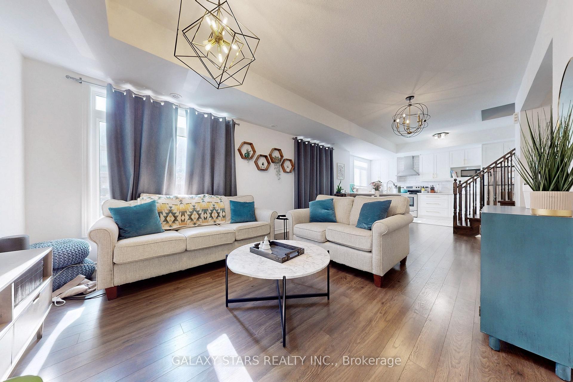 Photo 4 of Unit 102, 2429 Nantucket Chase, Pickering, Duffin Heights — HOMEH