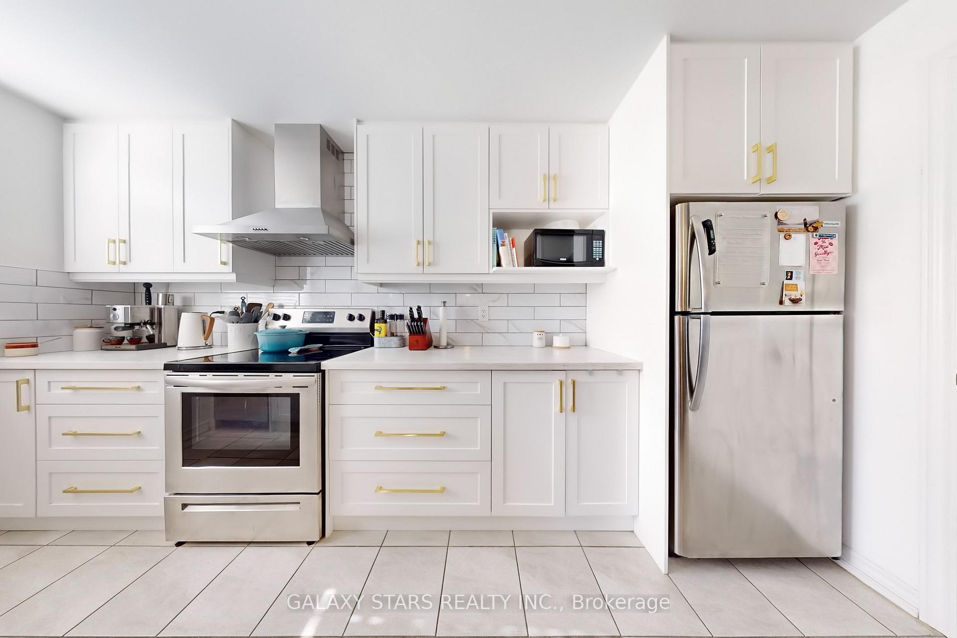 Photo 12 of Unit 102, 2429 Nantucket Chase, Pickering, Duffin Heights — HOMEH