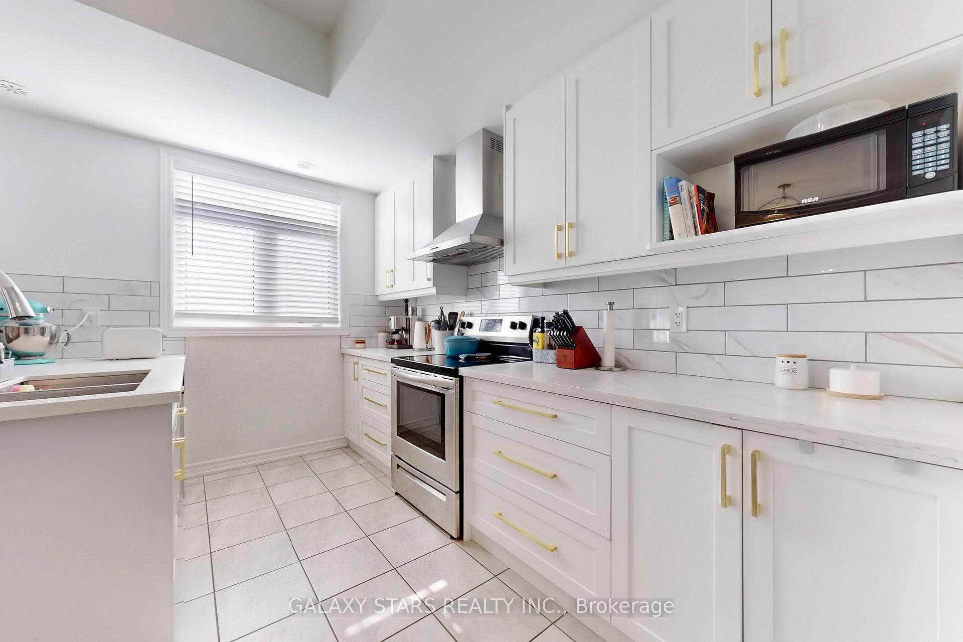 Photo 13 of Unit 102, 2429 Nantucket Chase, Pickering, Duffin Heights — HOMEH
