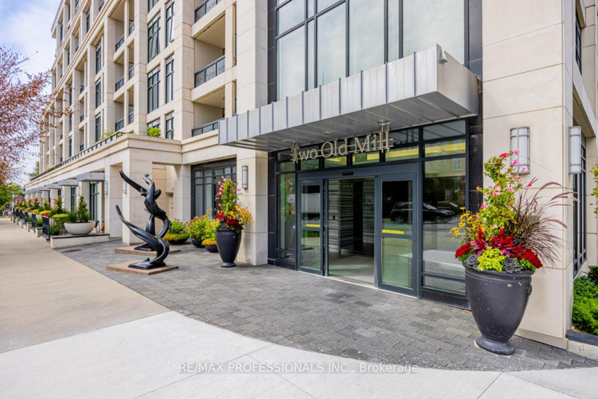 Front of Unit 417, 2 Old Mill Drive