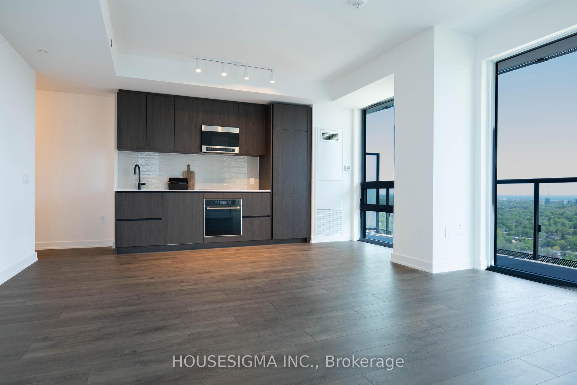 Photo 2 of 127 Broadway Avenue, Toronto, Mount Pleasant West — HOMEH
